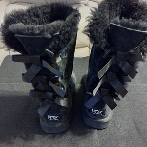 Girls UGG• Bailey Bow